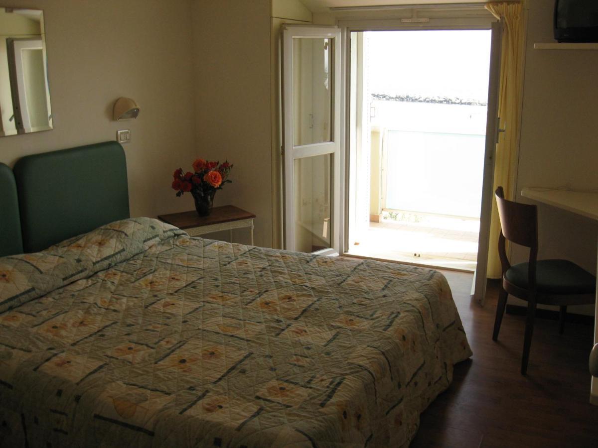 Hotel Rosati Rimini Zewnętrze zdjęcie